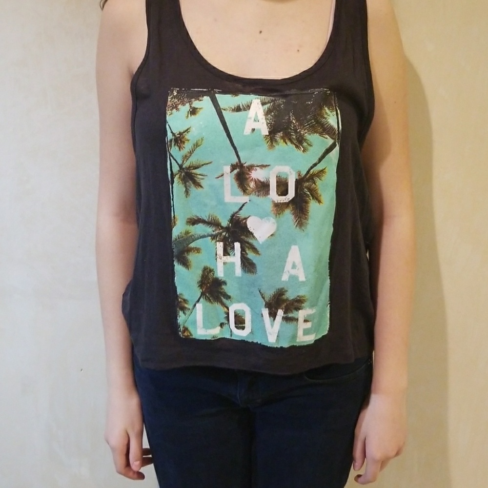 Billabong palm tree tank